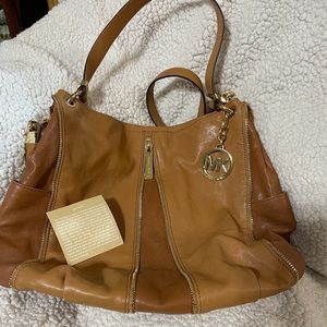 NWOT Michale Kors Leather Purse